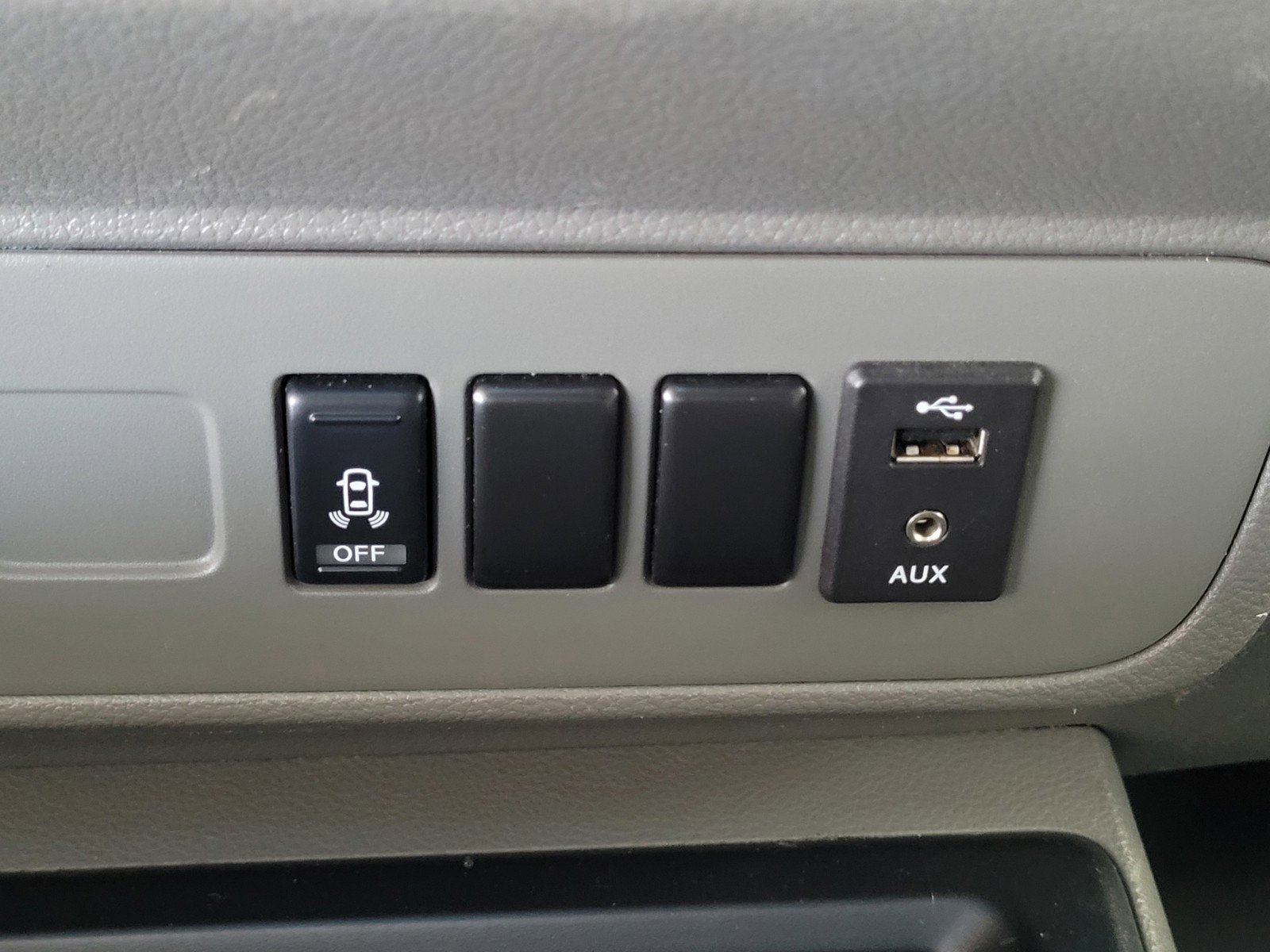 Used 2019 Nissan NV 2500 SL image 14