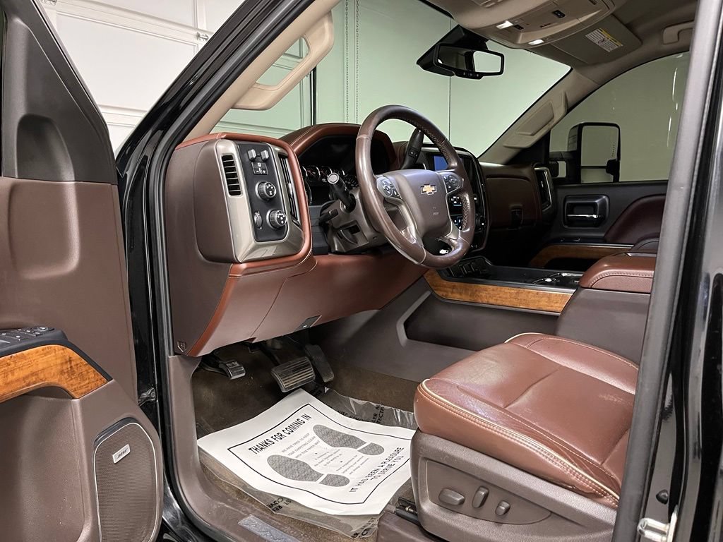 Used 2015 Chevrolet Silverado 2500 High Country w/ Duramax Plus Package AWD/4WD image 20