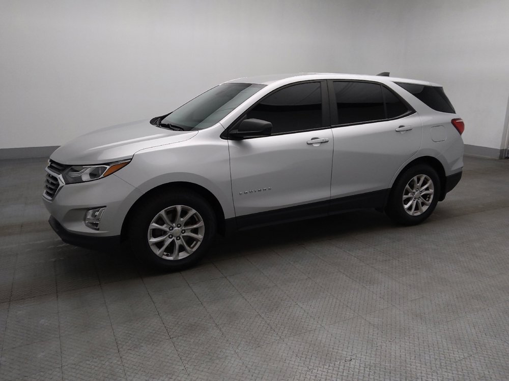 Used 2020 Chevrolet Equinox LS w/ LS Convenience Package image 2