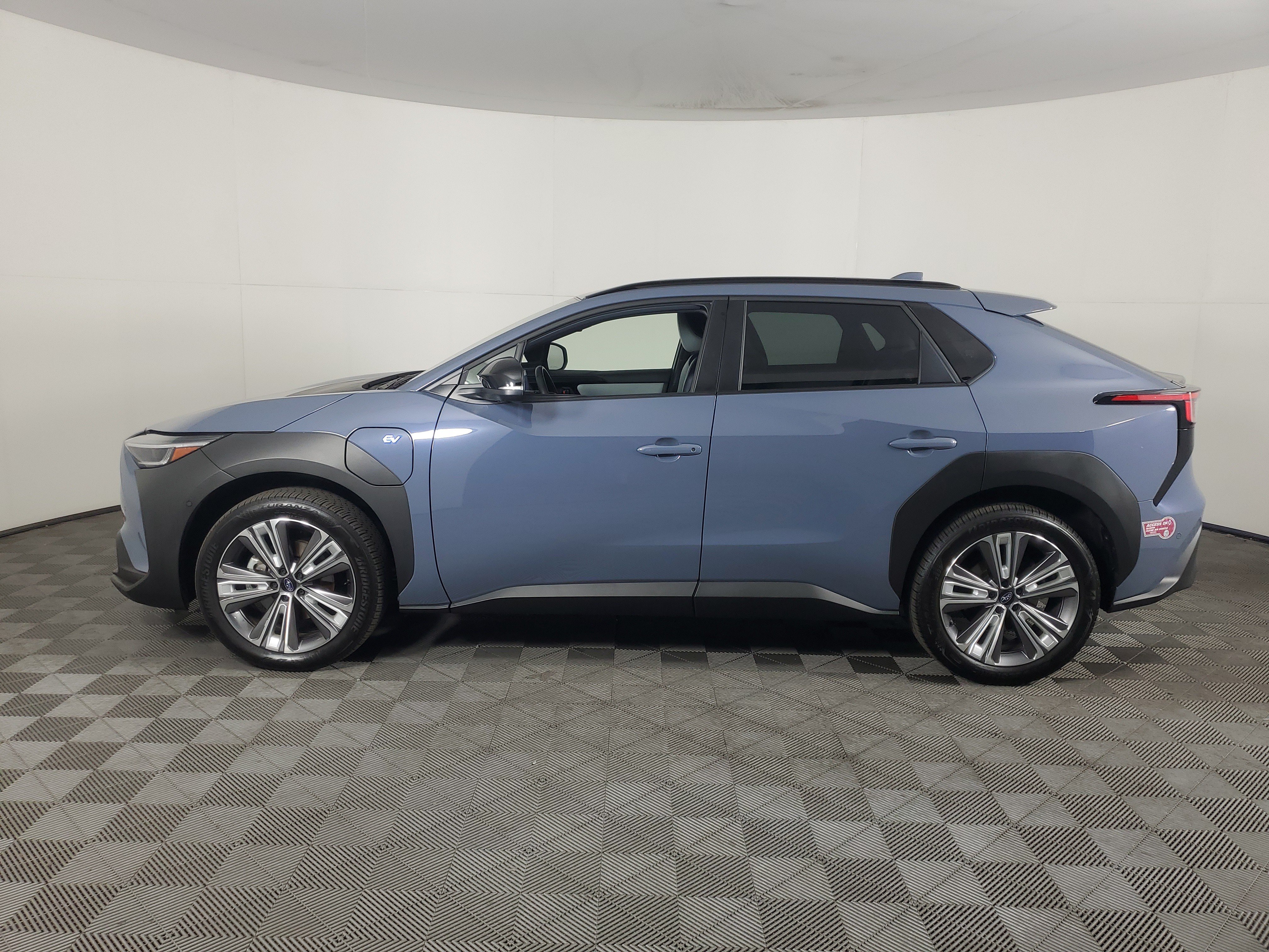 Used 2023 Subaru Solterra AWD image 7