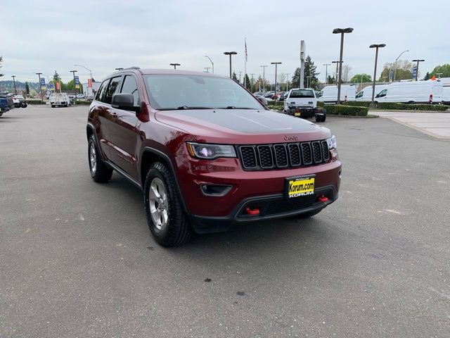 Used 2020 Jeep Grand Cherokee Trailhawk w/ Premium Lighting Group AWD/4WD image 8