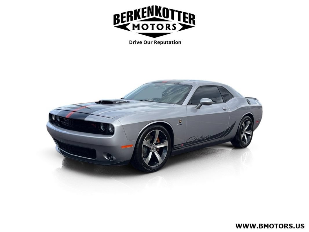 Used 2015 Dodge Challenger R/T Plus RWD image 7
