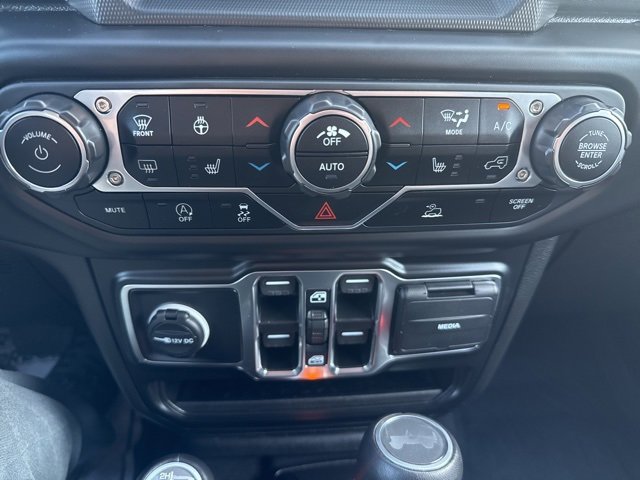 Certified 2022 Jeep Wrangler Unlimited Sahara w/ Cold Weather Group image 19