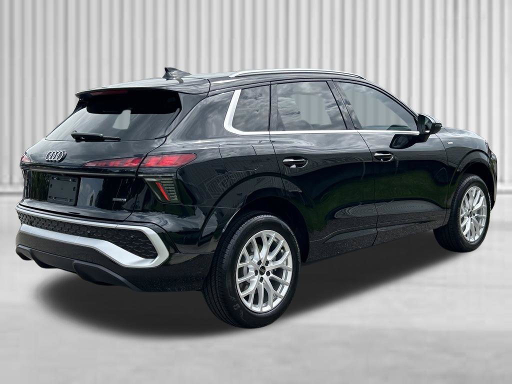 New 2026 Audi Q3 quattro 2.0T AWD/4WD image 5
