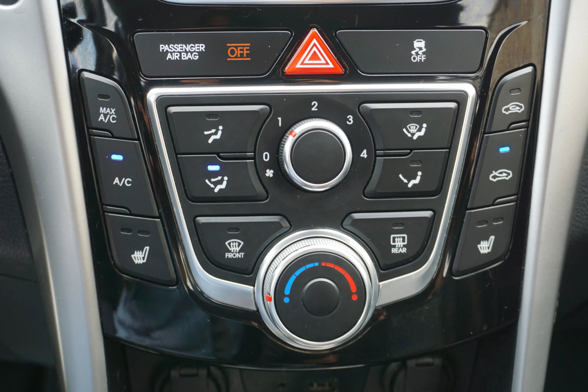 Used 2014 Hyundai Elantra GT FWD image 25