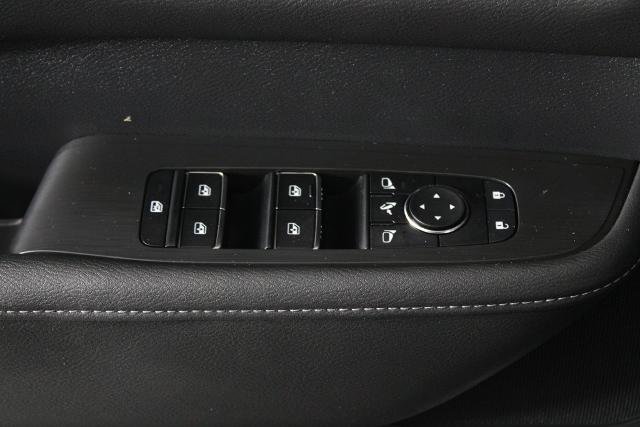 Certified 2025 Nissan Armada SL RWD image 28
