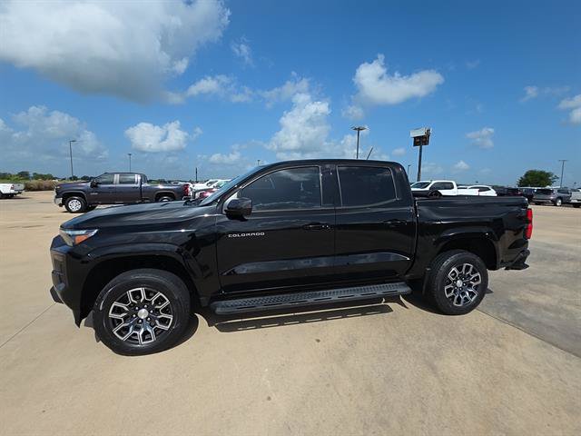 Used 2023 Chevrolet Colorado LT w/ LT Convenience Package III RWD image 3