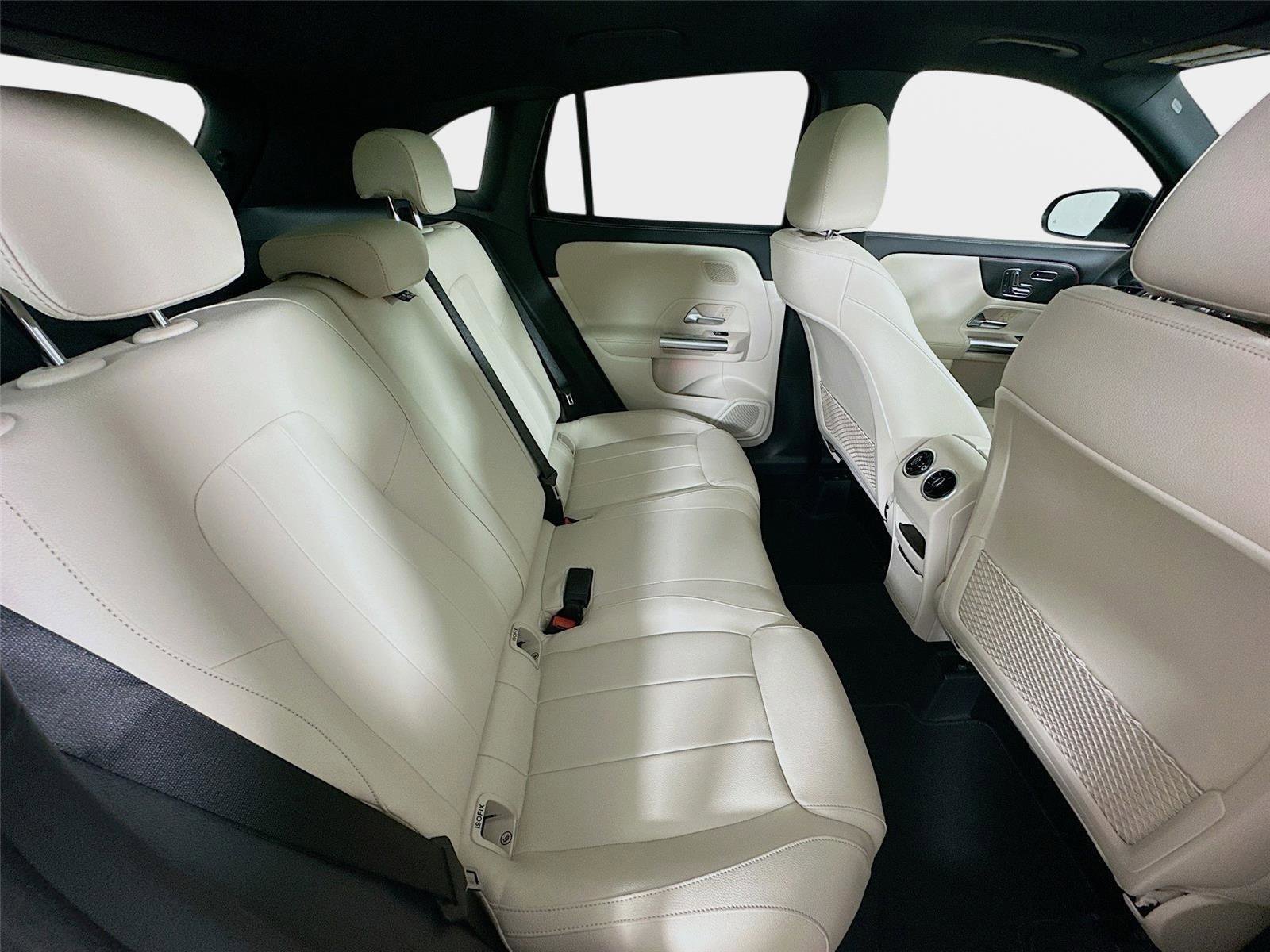 Certified 2026 Mercedes-Benz GLA 250 4MATIC image 35