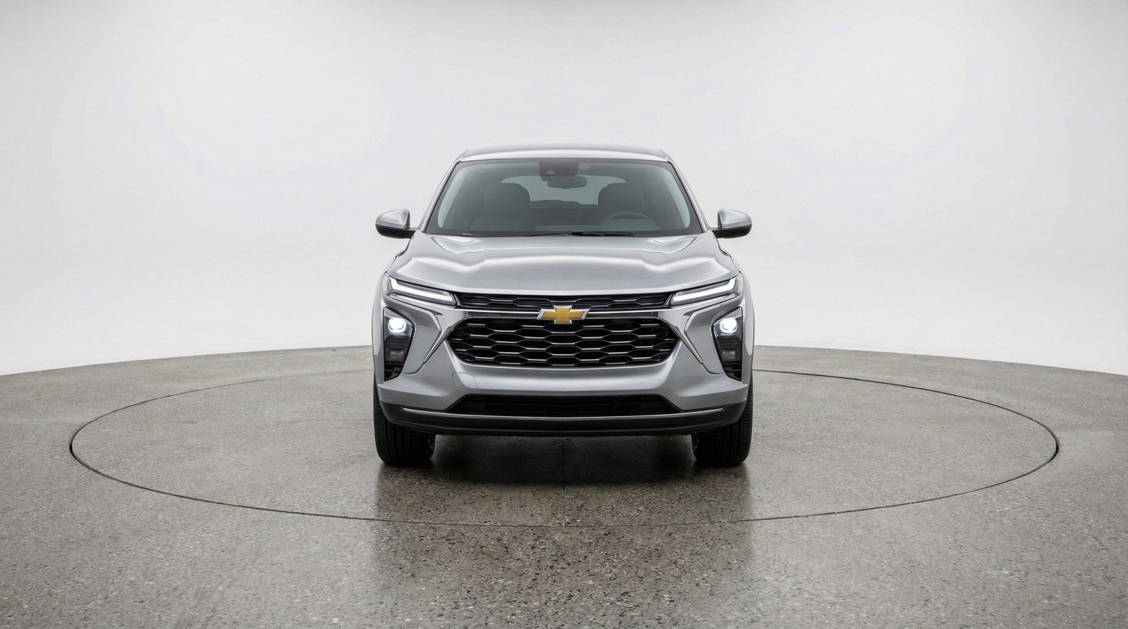 Used 2025 Chevrolet Trax LT FWD image 2