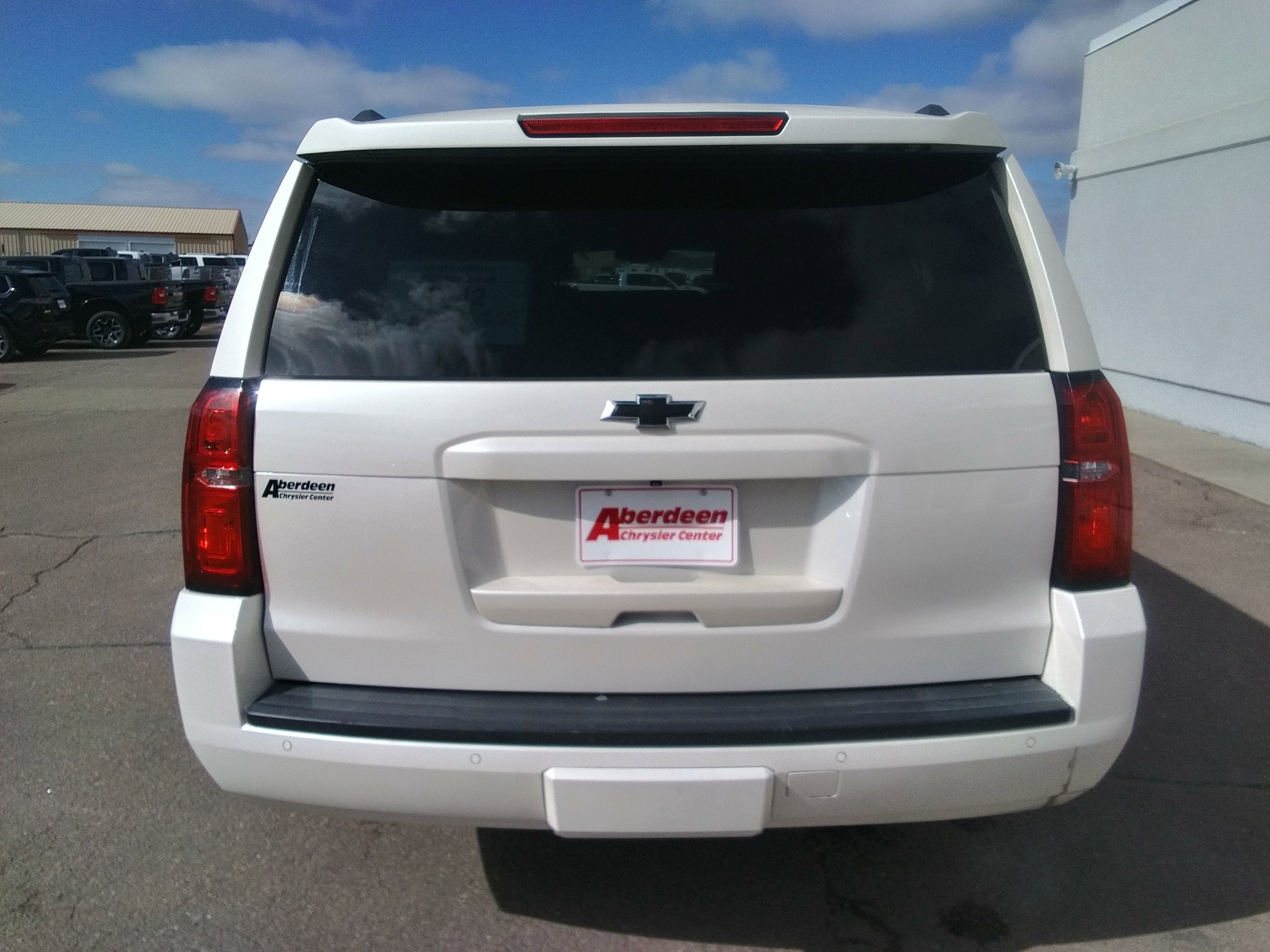Used 2015 Chevrolet Suburban LT AWD/4WD image 7