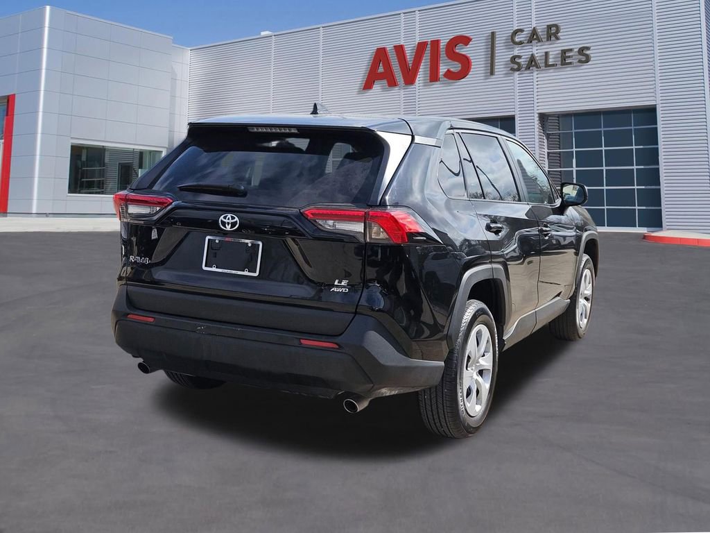 Used 2025 Toyota RAV4 LE image 6