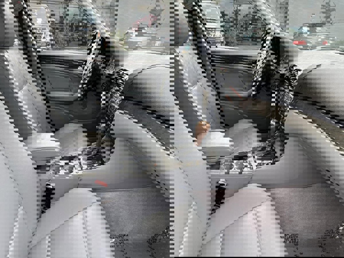 Used 2000 BMW 323i Sedan image 27