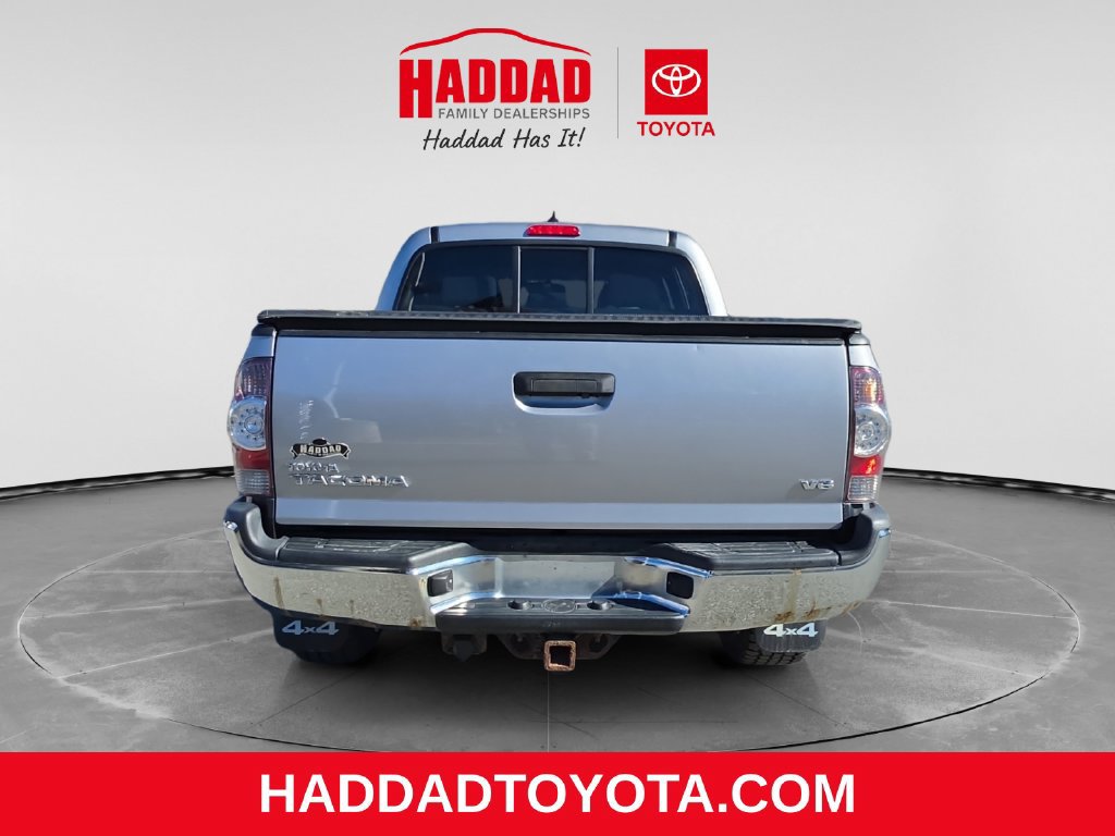 Used 2015 Toyota Tacoma 4x4 Double Cab w/ Limited Package image 4