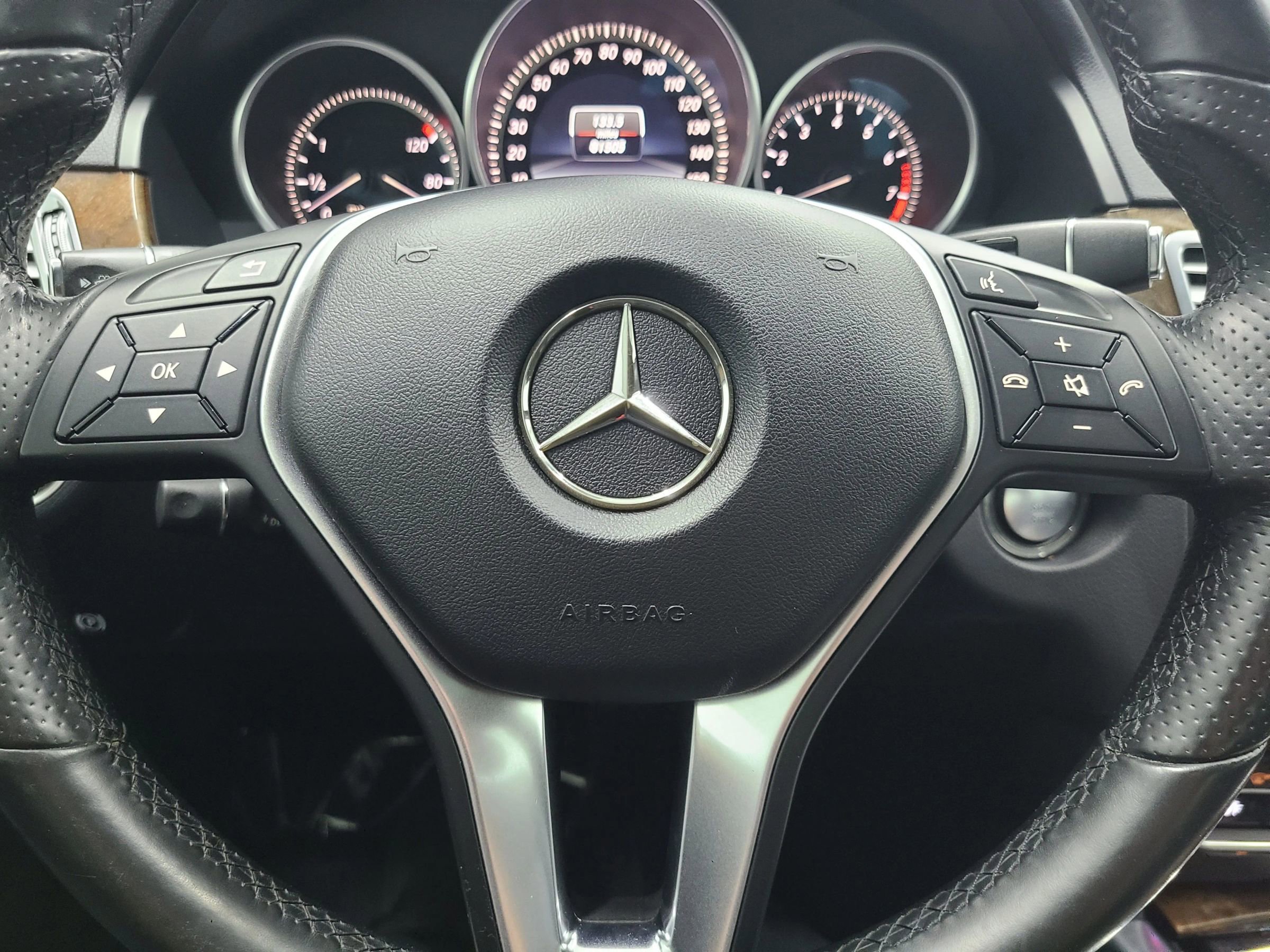Used 2016 Mercedes-Benz E 350 4MATIC Sedan image 28