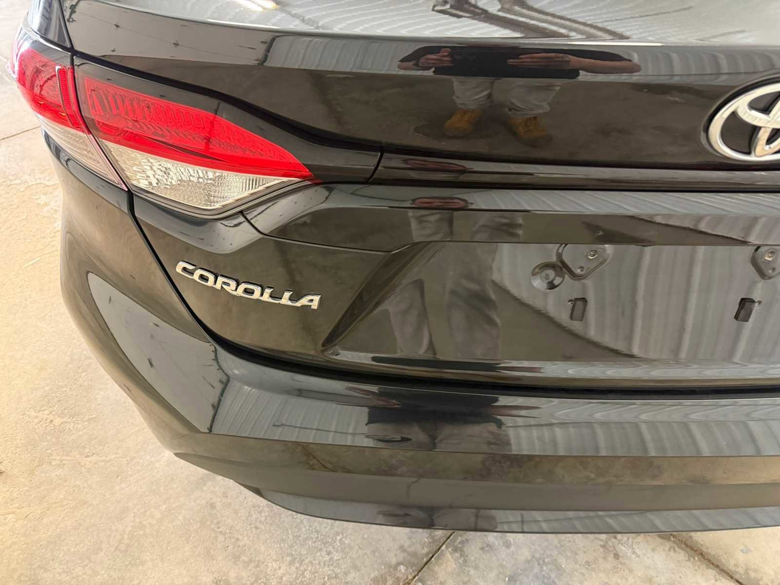Certified 2020 Toyota Corolla LE FWD image 17