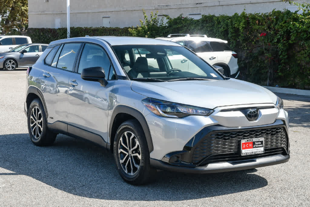 Certified 2024 Toyota Corolla Cross AWD Hybrid image 3