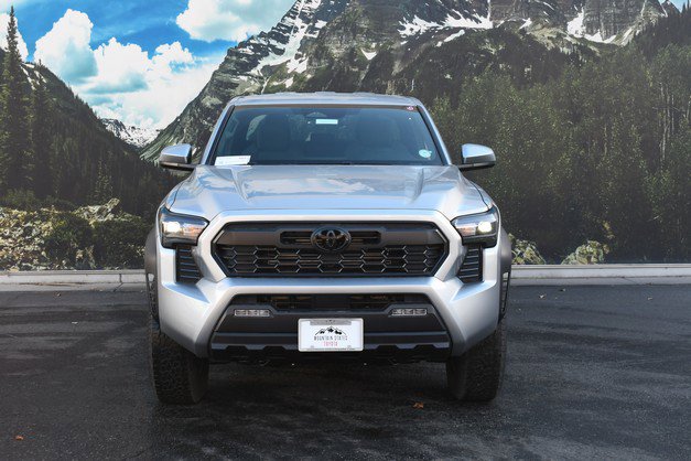 New 2026 Toyota Tacoma TRD Off-Road image 2