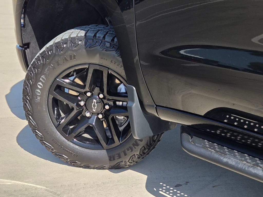 Used 2023 Chevrolet Silverado 1500 LT Trail Boss w/ LT Trail Boss Premium Package AWD/4WD image 34