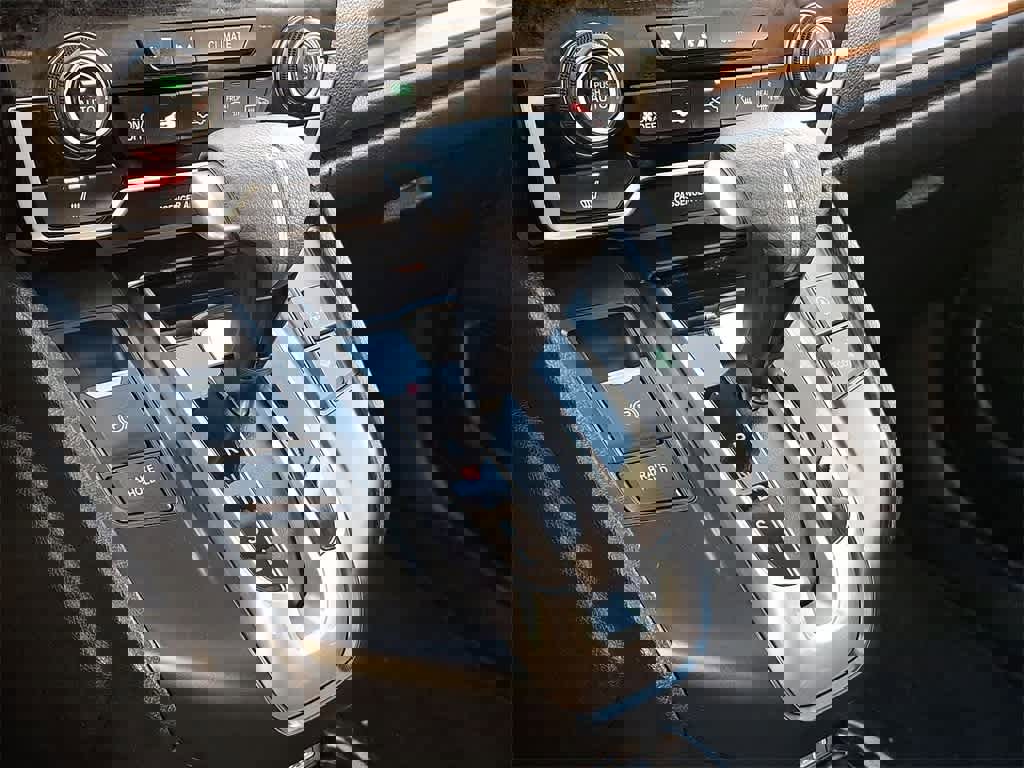 Used 2020 Honda CR-V EX image 12