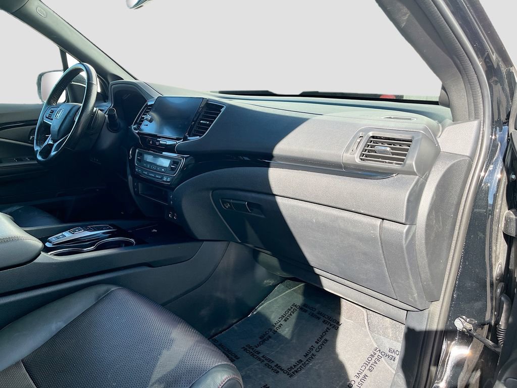 Used 2024 Honda Ridgeline Black Edition image 32
