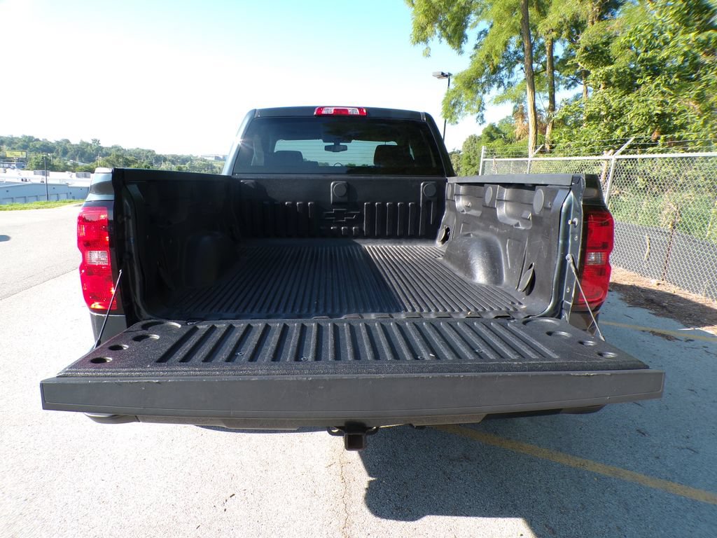 Used 2018 Chevrolet Silverado 1500 LT w/ All Star Edition AWD/4WD image 19