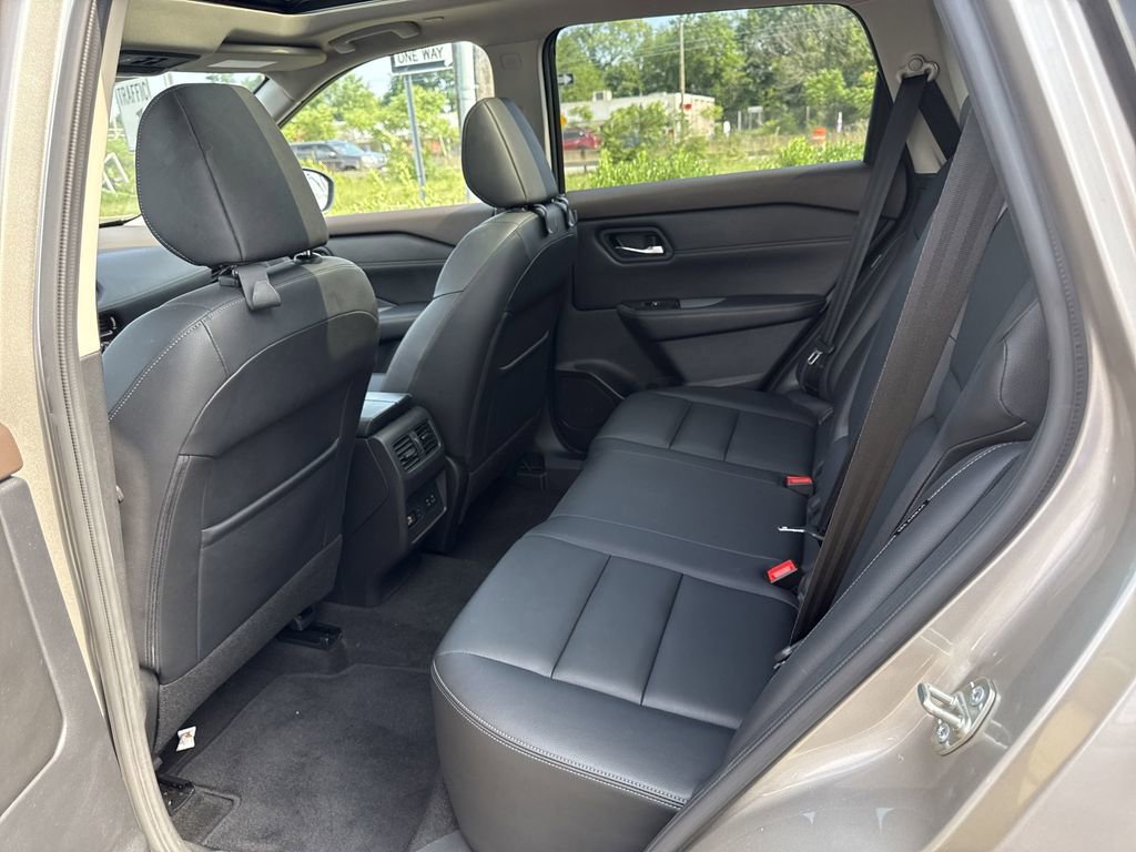 Certified 2022 Nissan Rogue SL image 36