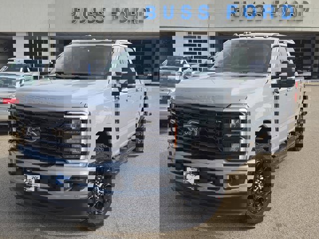 New 2025 Ford F350 Lariat w/ Lariat Ultimate Package