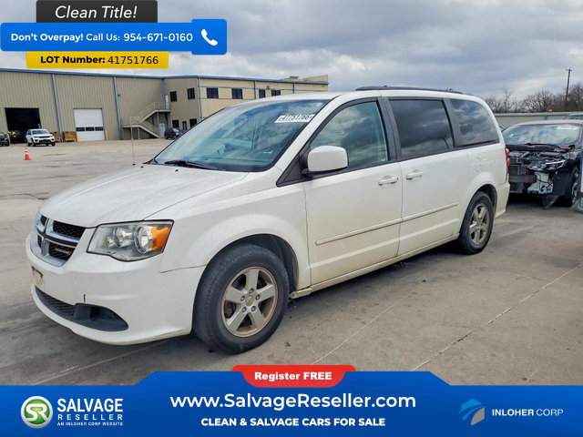 Used 2013 Dodge Grand Caravan SXT image 1