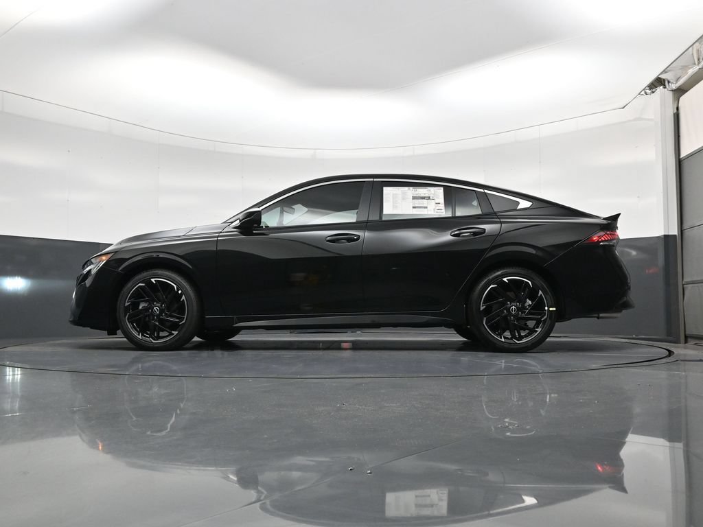 New 2026 Nissan Sentra SR w/ SR Premium Package FWD image 21