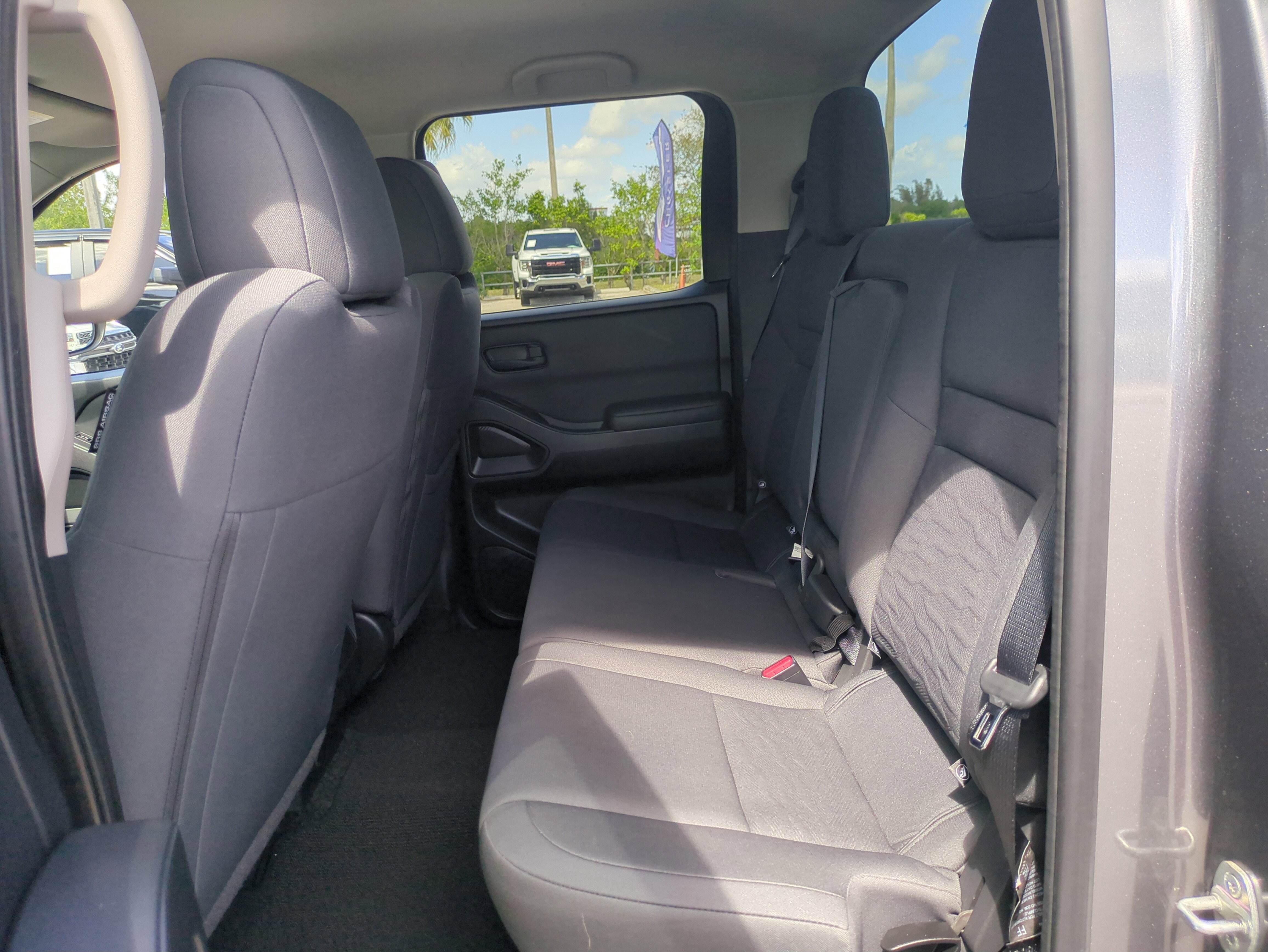 Used 2022 Nissan Frontier S w/ Technology Package image 14