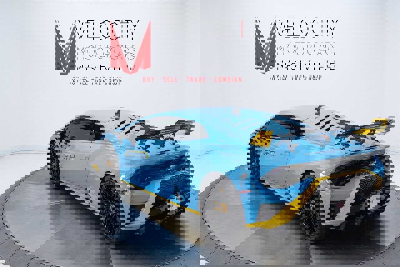 Used 2023 Lamborghini Huracan STO image 16