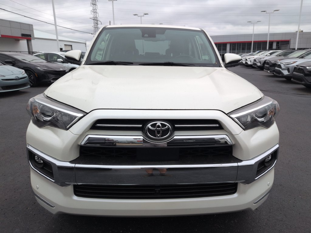 Used 2022 Toyota 4Runner Limited AWD/4WD image 8