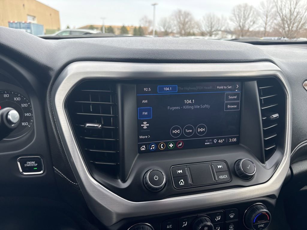 Used 2023 GMC Acadia SLE image 2