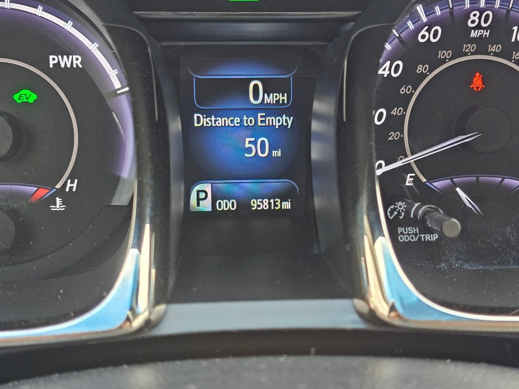 Used 2013 Toyota Avalon Limited FWD image 5
