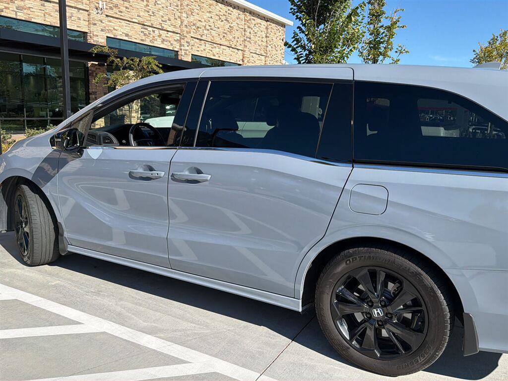 Used 2024 Honda Odyssey Sport image 12