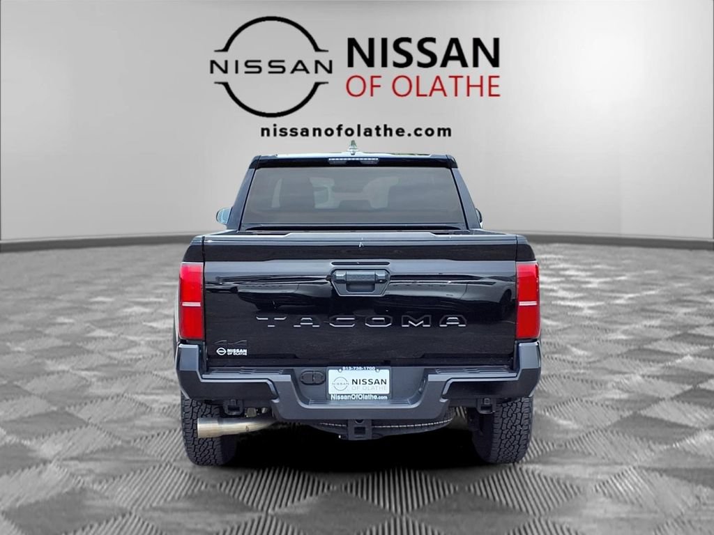 Used 2025 Toyota Tacoma TRD Off-Road AWD/4WD image 26