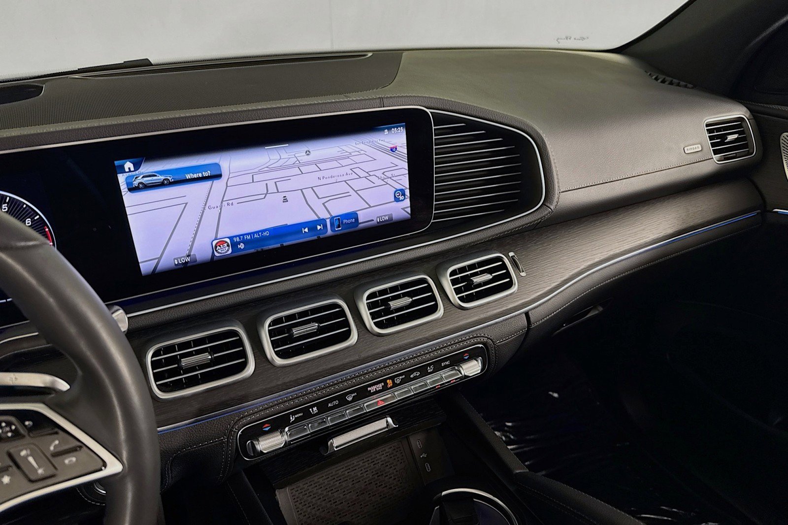 Certified 2024 Mercedes-Benz GLE 450 4MATIC image 20