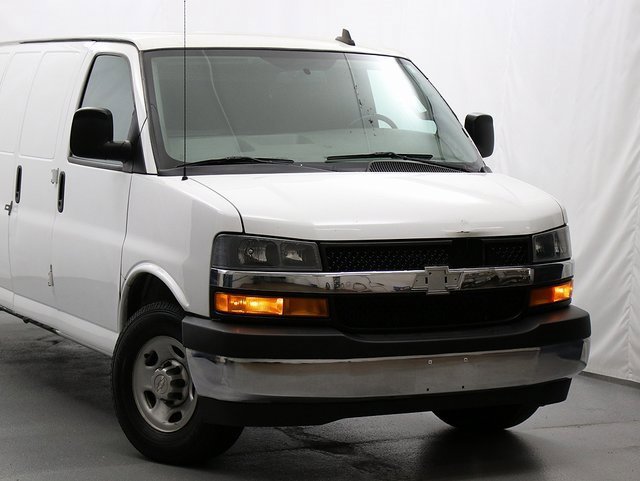 Used 2019 Chevrolet Express 3500 Work Van w/ Driver Convenience Package image 2