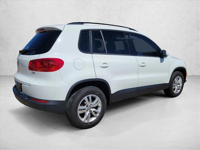 Used 2016 Volkswagen Tiguan S FWD image 5