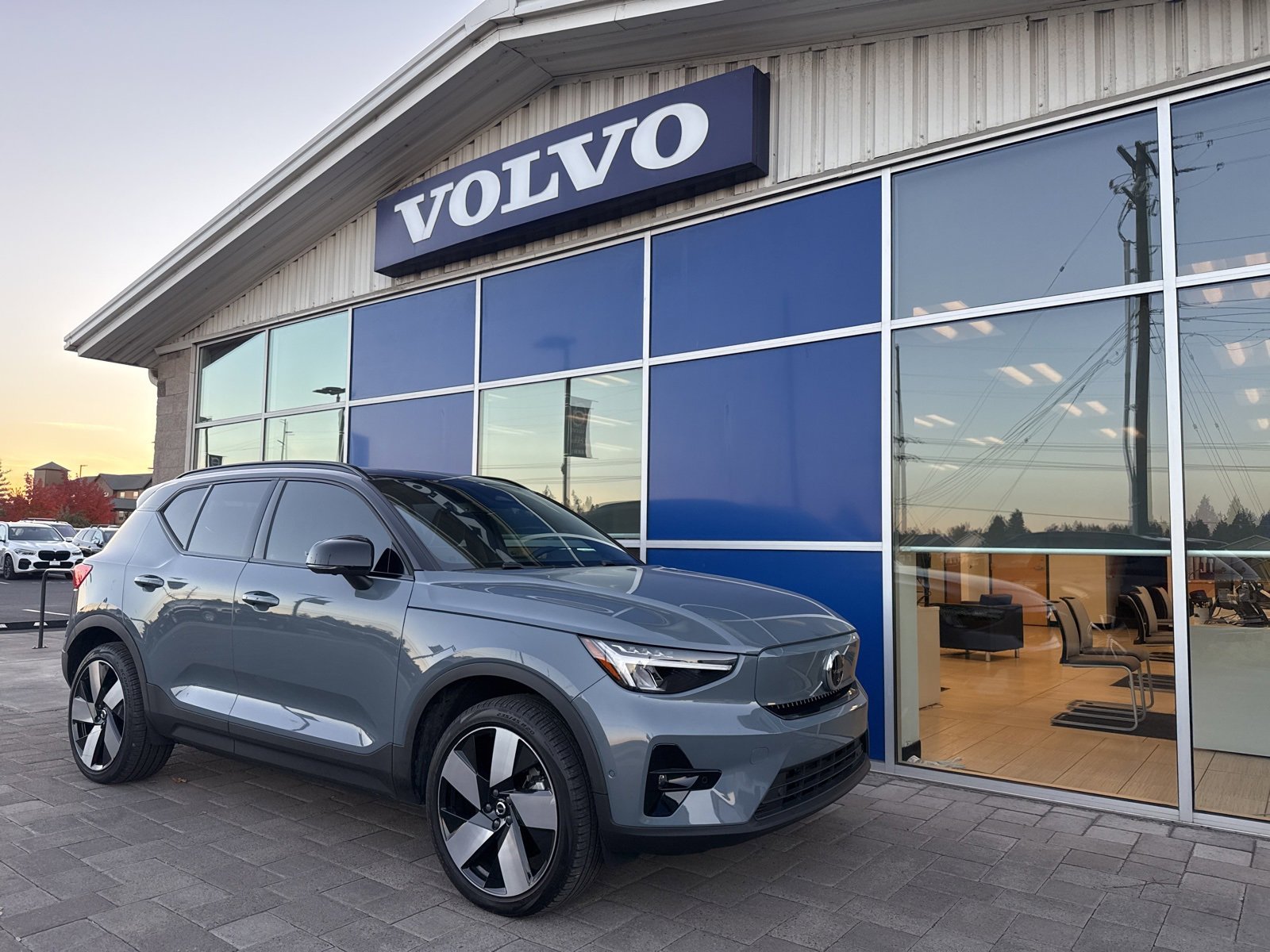 Used 2023 Volvo XC40 Recharge Plus