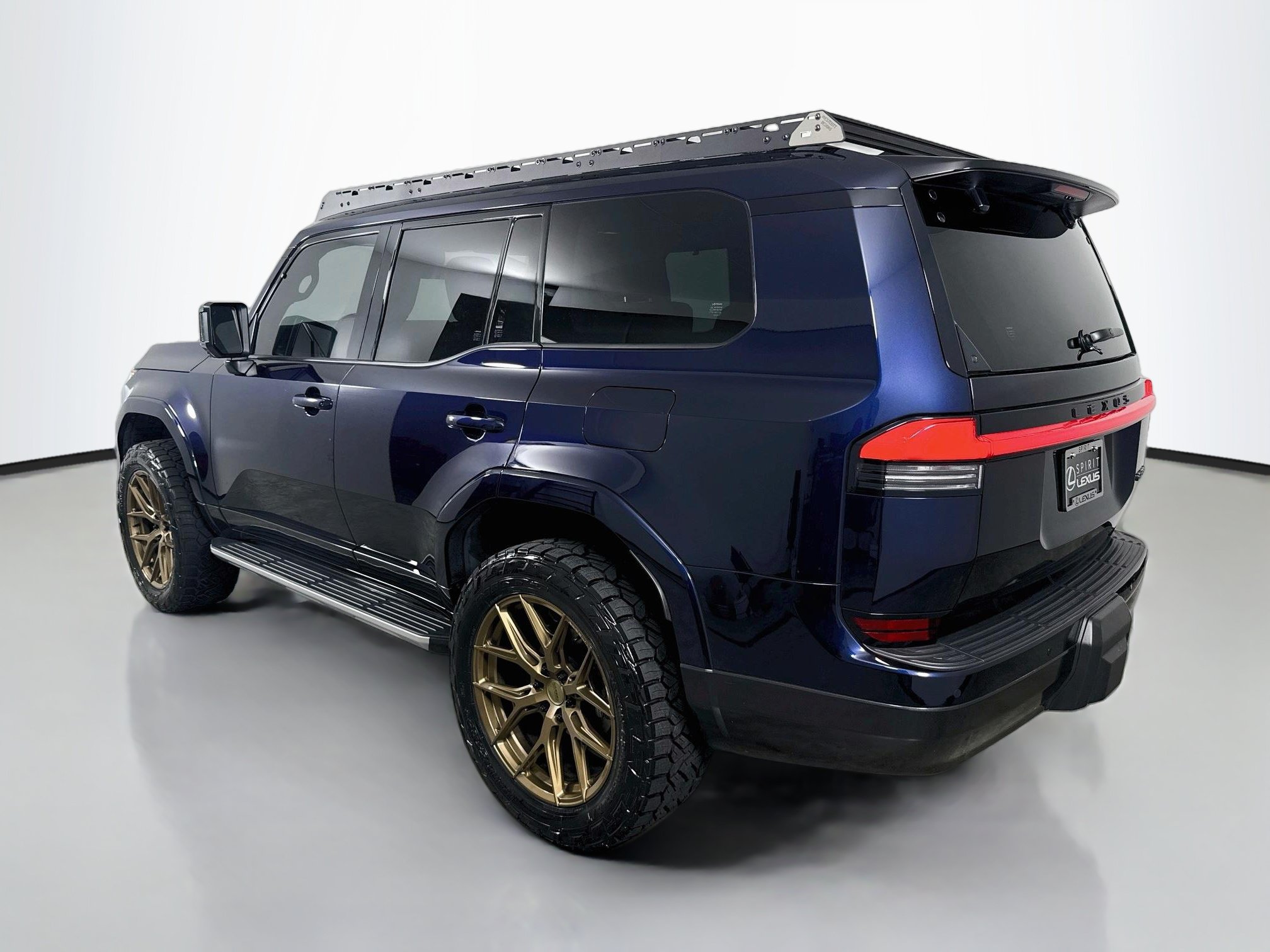 Used 2025 Lexus GX 550 w/ Accessory Package (31) AWD/4WD image 5