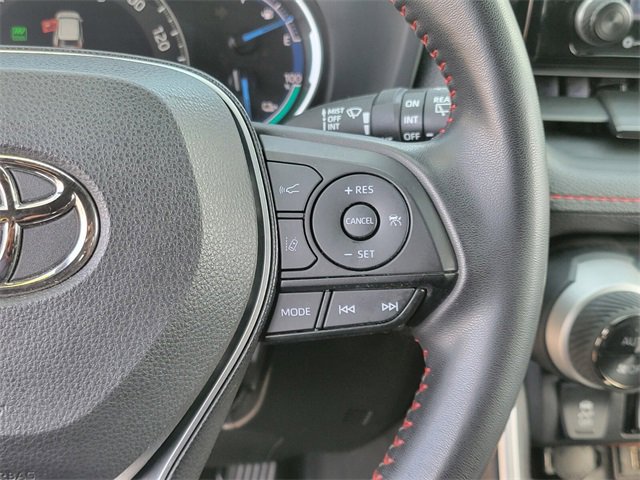Used 2022 Toyota RAV4 SE image 33