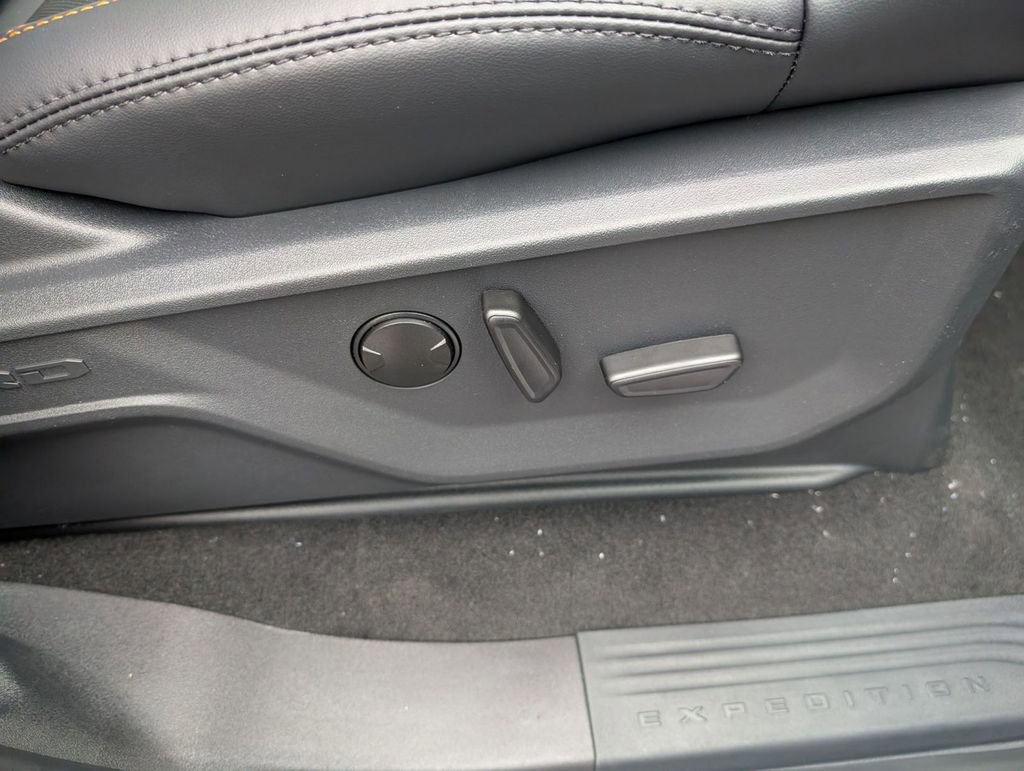 New 2026 Ford Expedition Tremor image 46