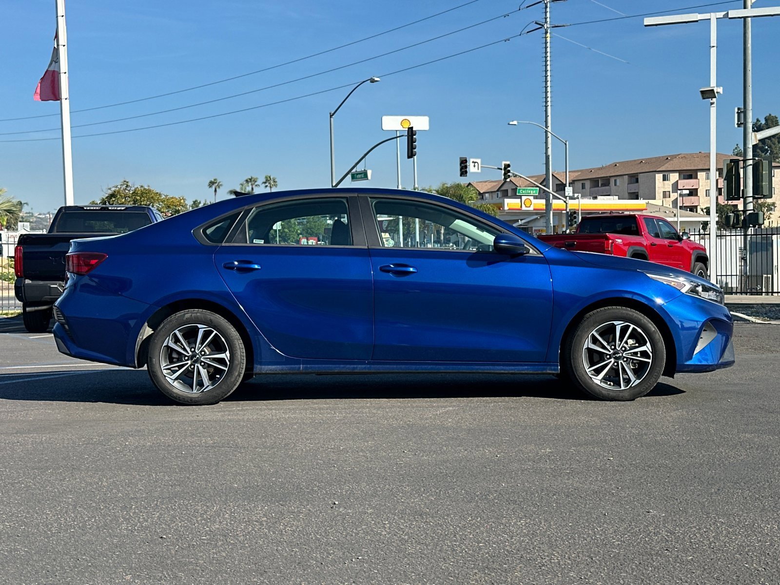 Used 2024 Kia Forte LXS image 6