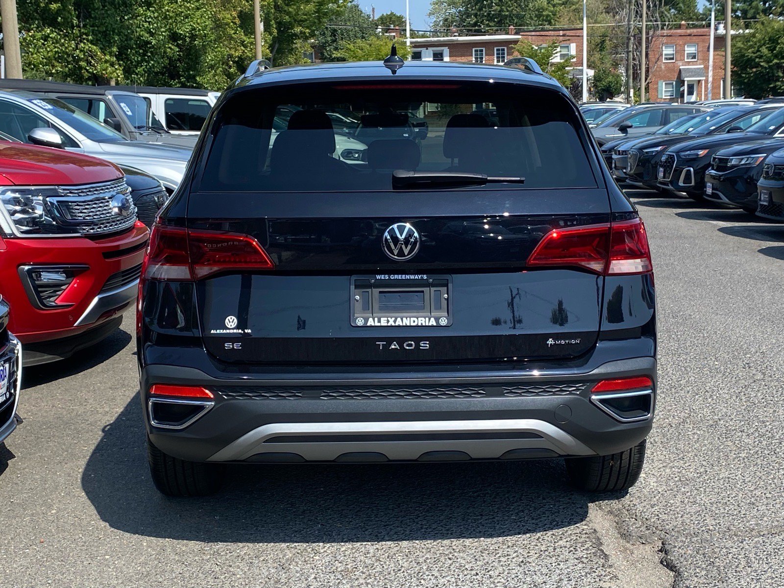 Certified 2024 Volkswagen Taos SE AWD/4WD image 4