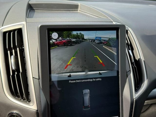 Used 2024 Ford Edge SEL AWD/4WD image 25