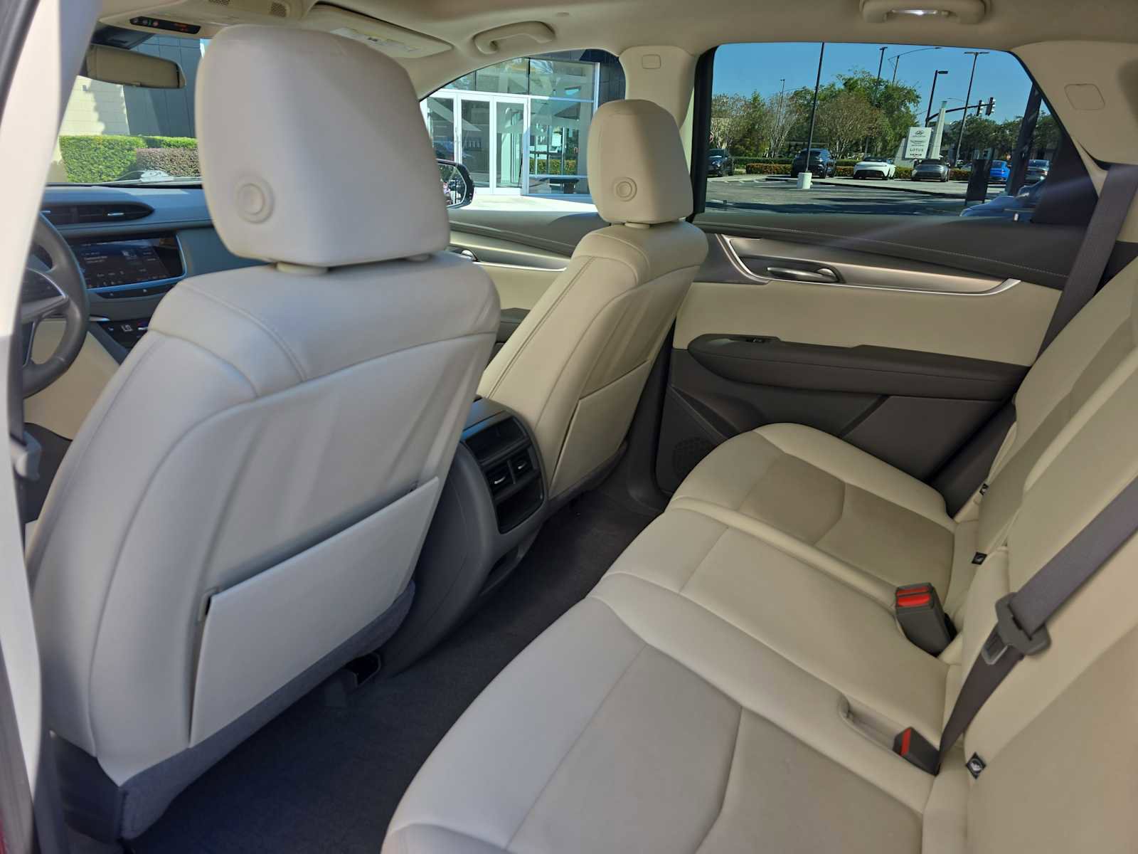 Used 2021 Cadillac XT5 Premium Luxury image 13