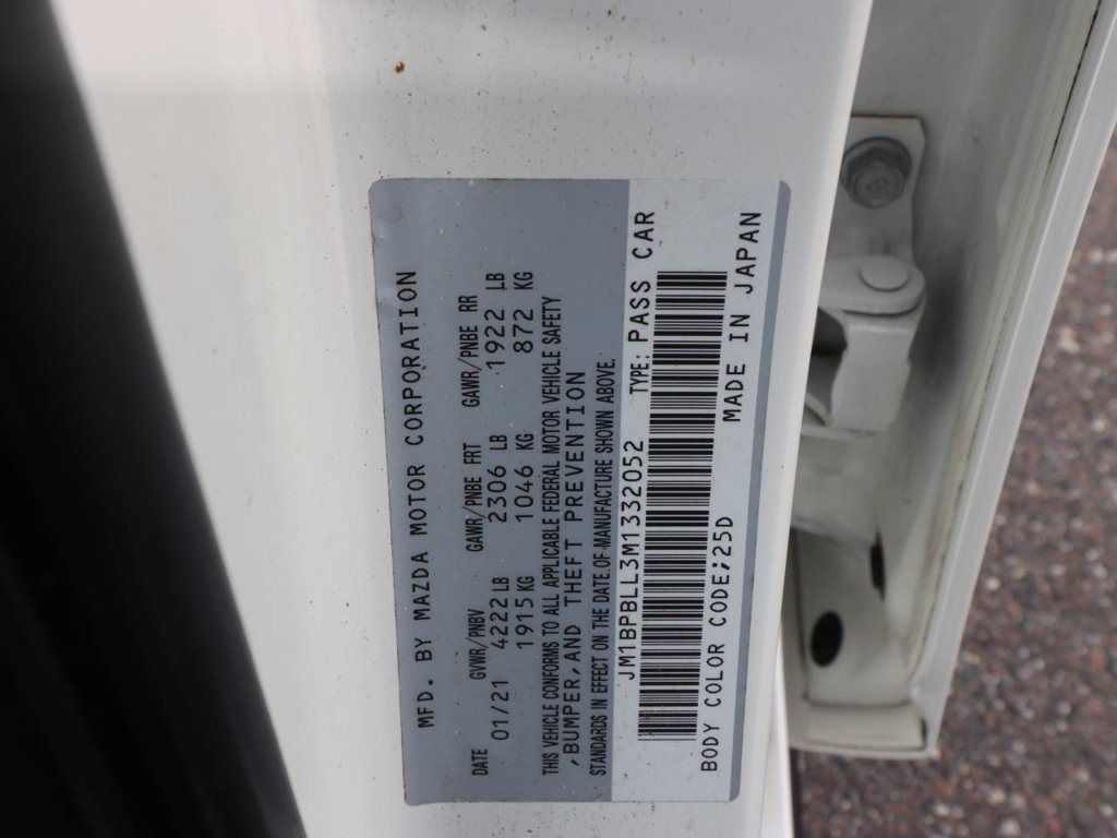 Used 2021 MAZDA MAZDA3 s AWD/4WD image 23