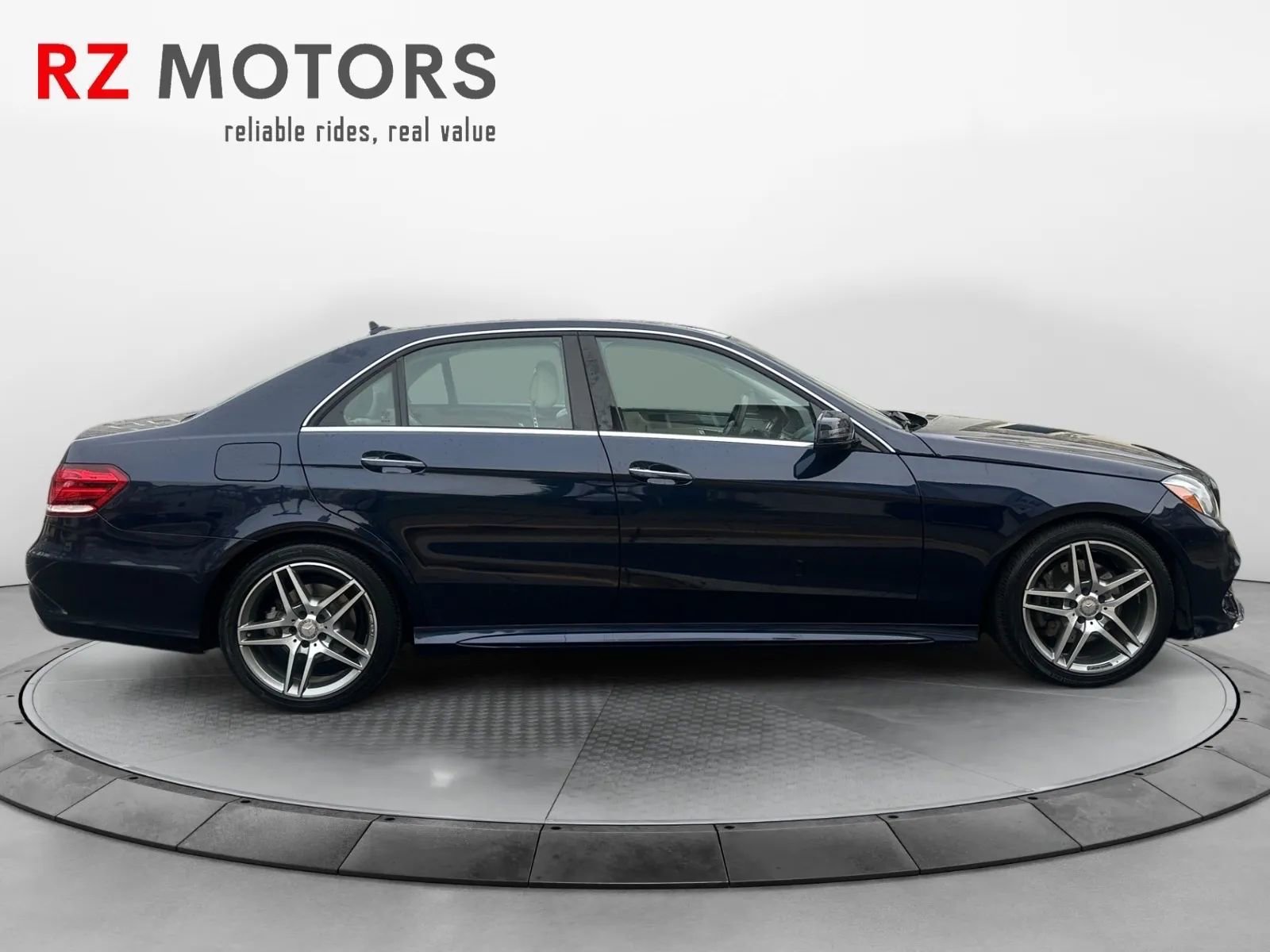 Used 2016 Mercedes-Benz E 350 4MATIC Sedan w/ Premium Package image 6