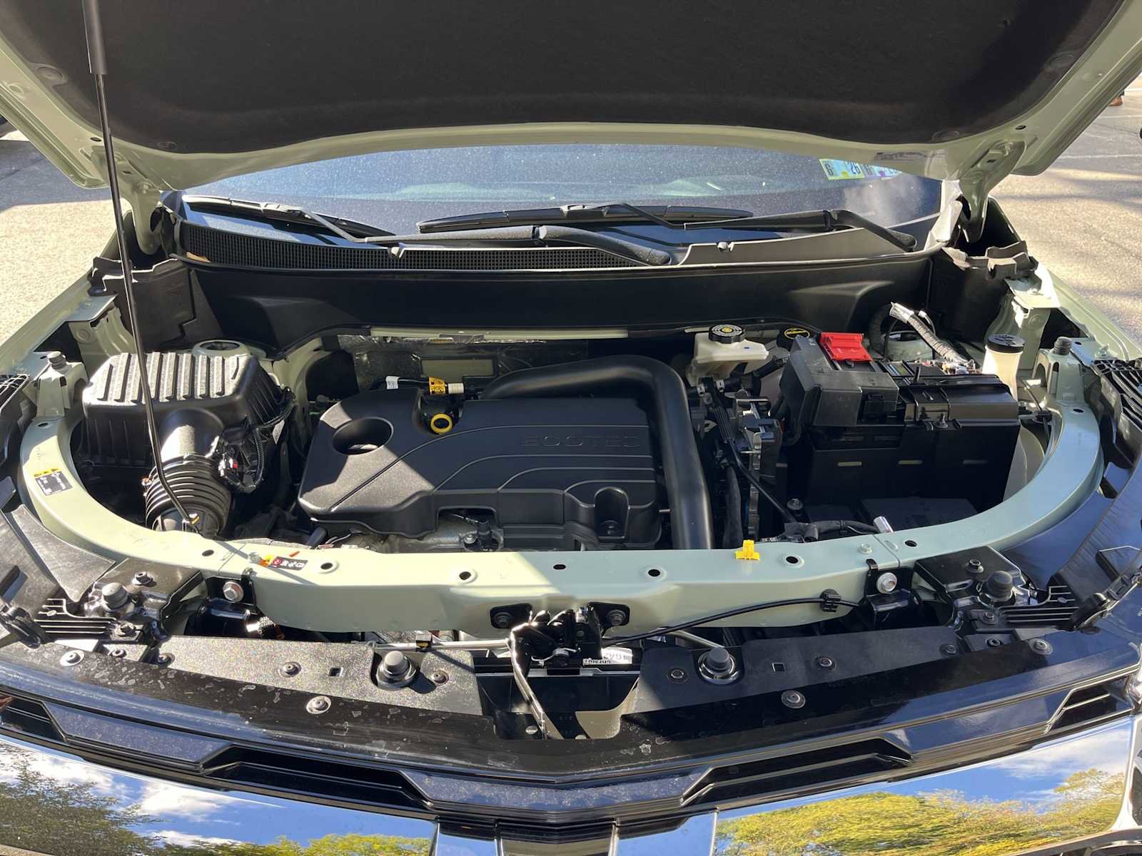 Certified 2025 Chevrolet Equinox ACTIV w/ Safety and Technology Package image 29